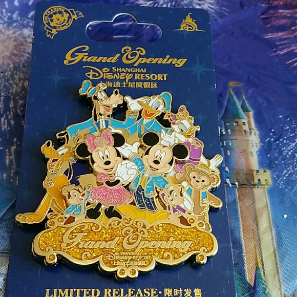 Rare Authentic Shanghai Disney Pin New with tag - Picture 8 of 8